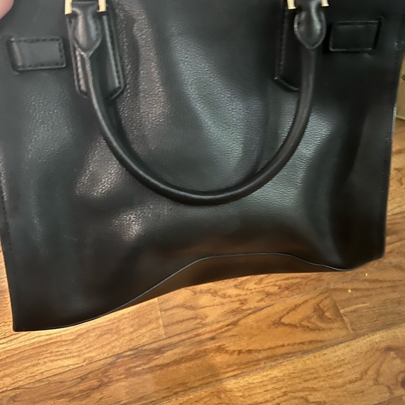 Michael kors Black Leather Shoulder Bag - Picture 3 of 4